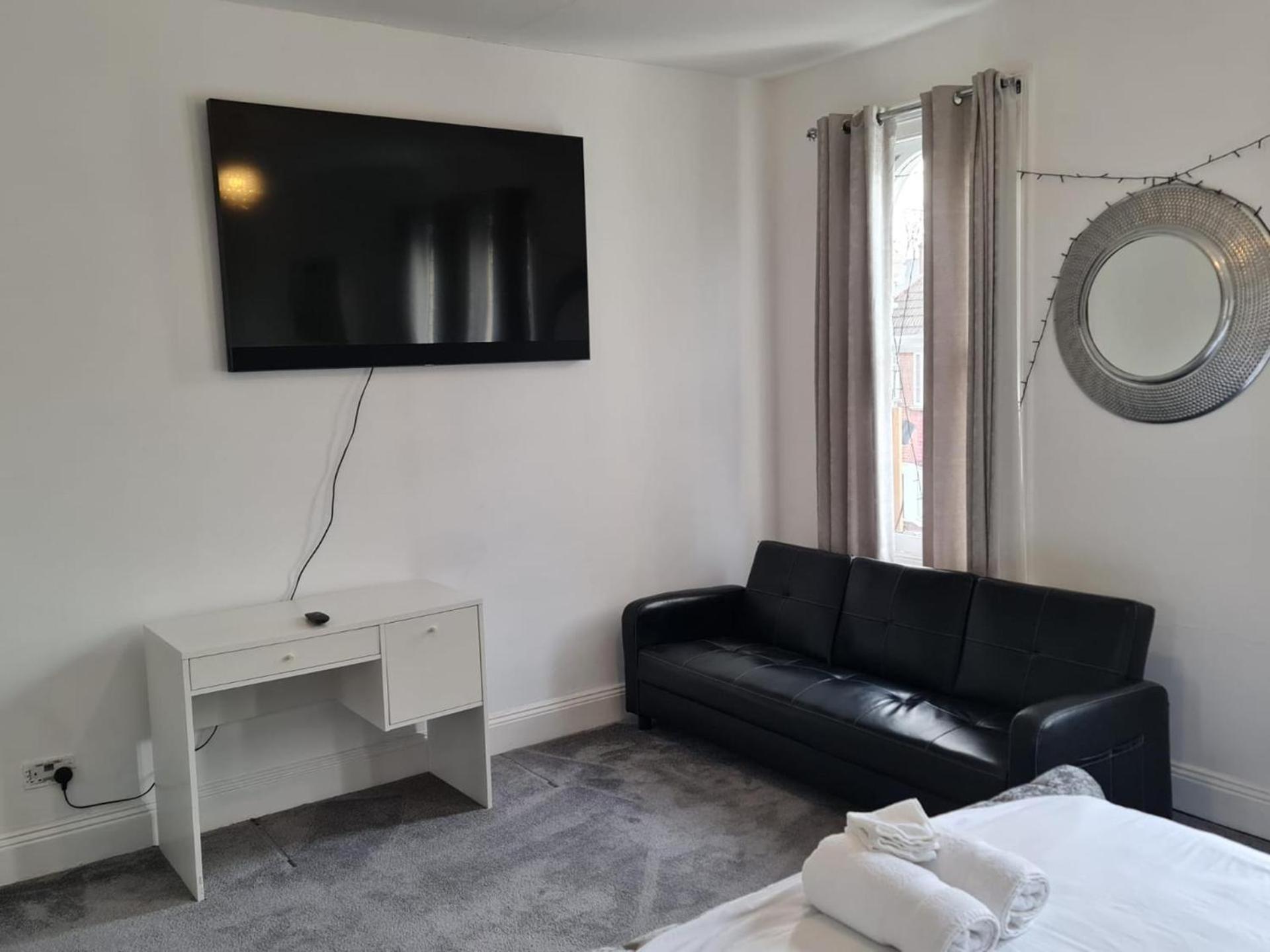 3-Bed House In London Self-Contained In Ladywell Βίλα Εξωτερικό φωτογραφία